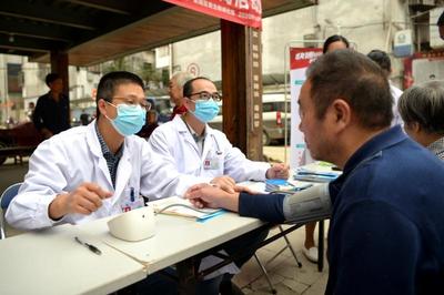 寧德蕉城開展公眾健康咨詢進社區活動